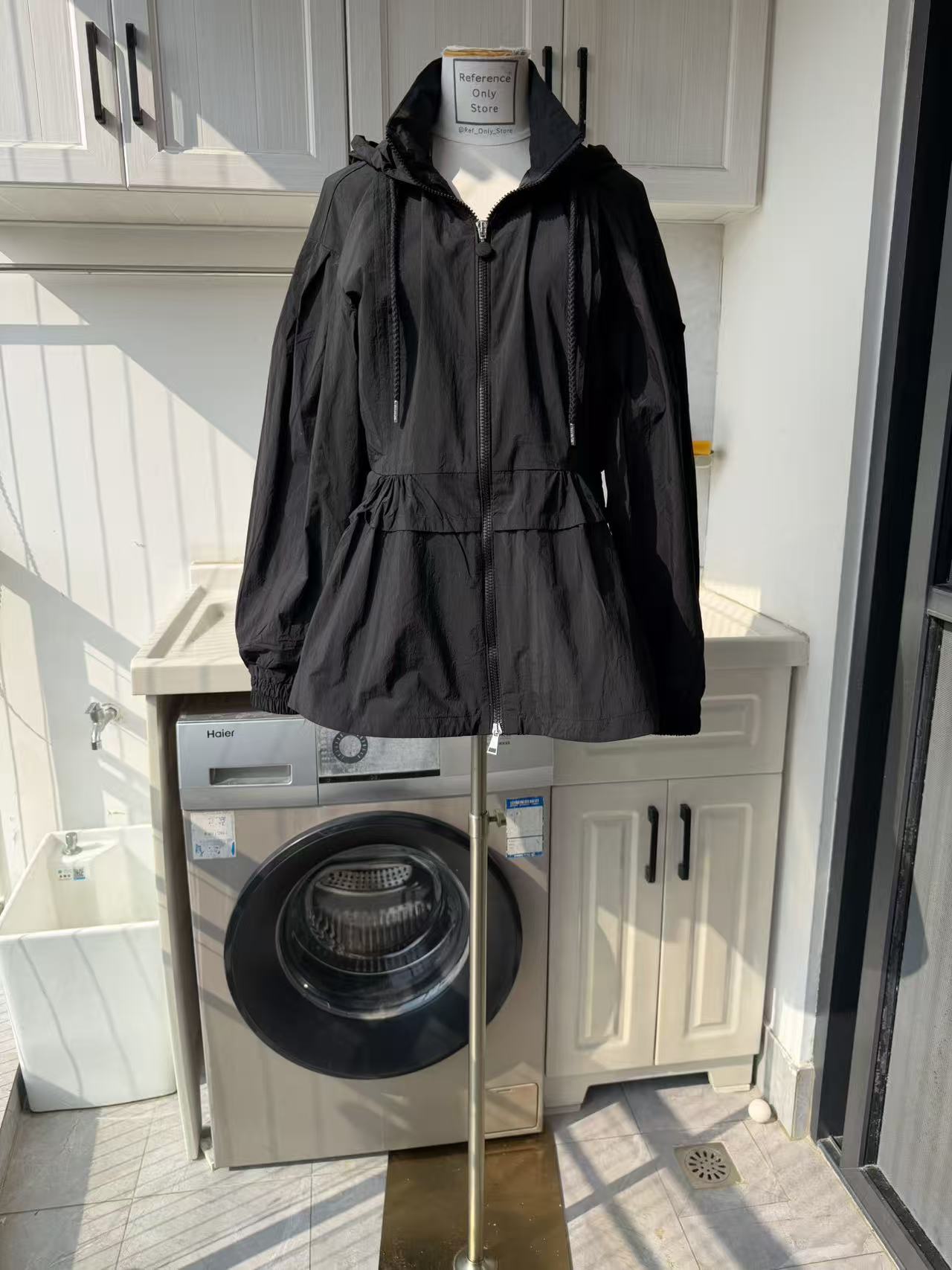 MC Vabre pintucked shell jacket