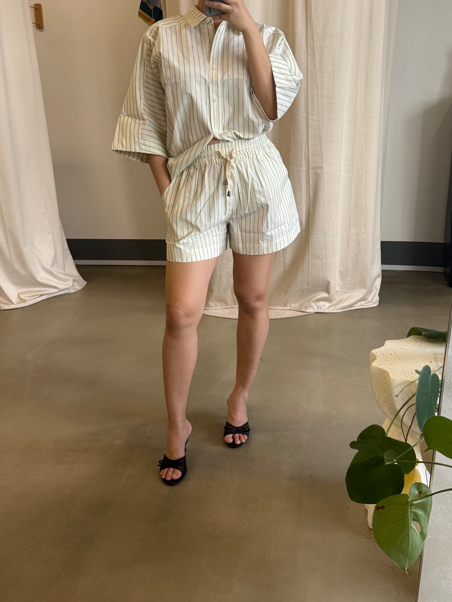 AA cotton stripe breaze shirt and trail shorts