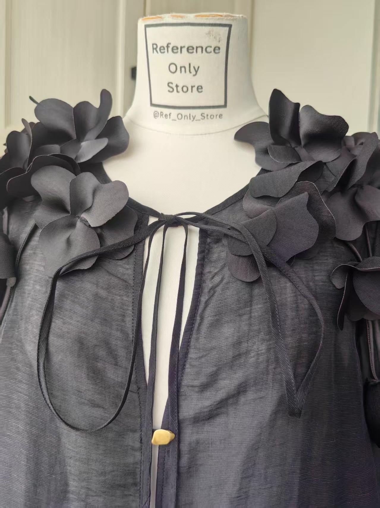 AJ Camille 3D floral linen blend top black