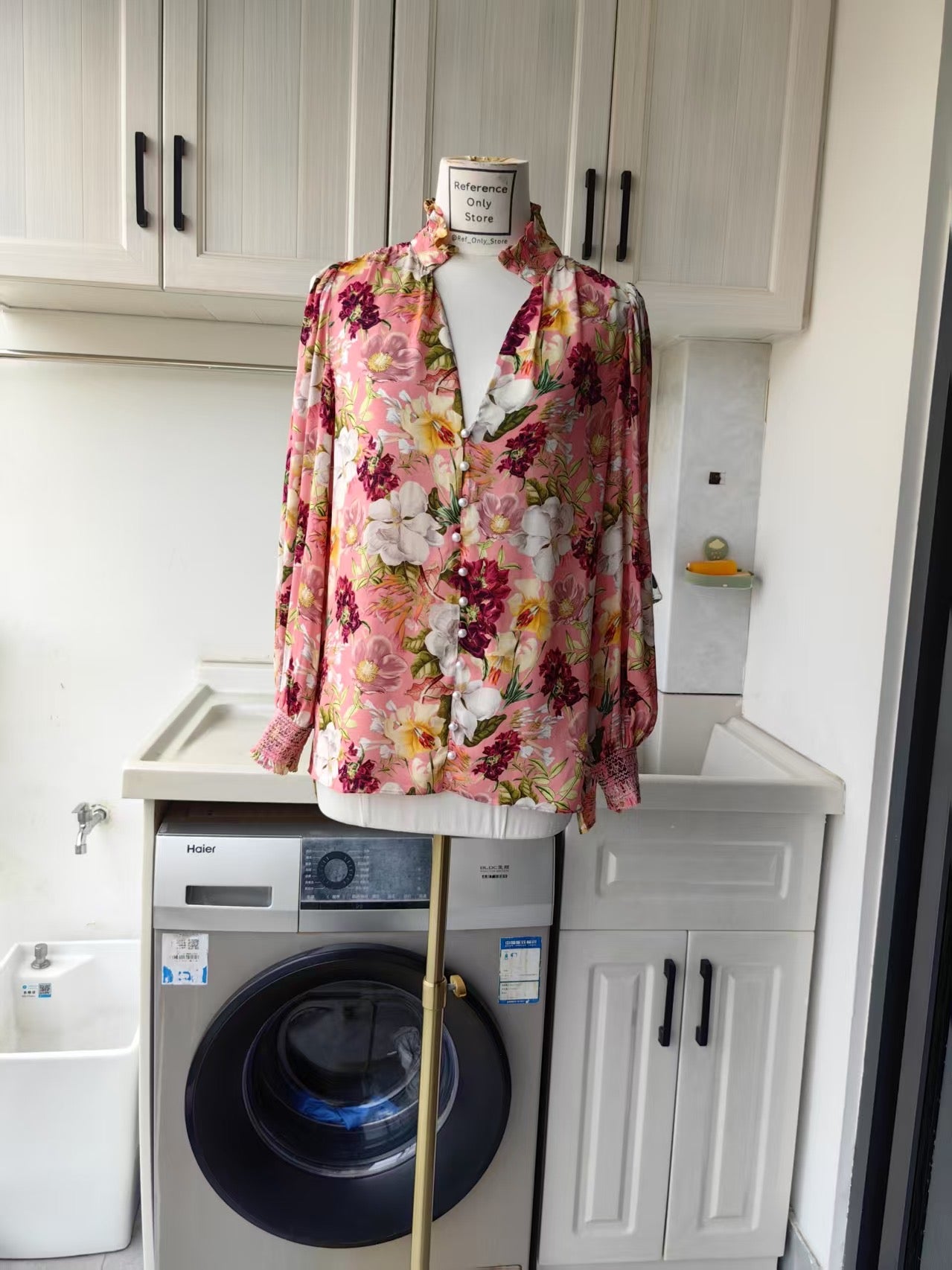 AO Reilly Floral mandarin collar viscose top