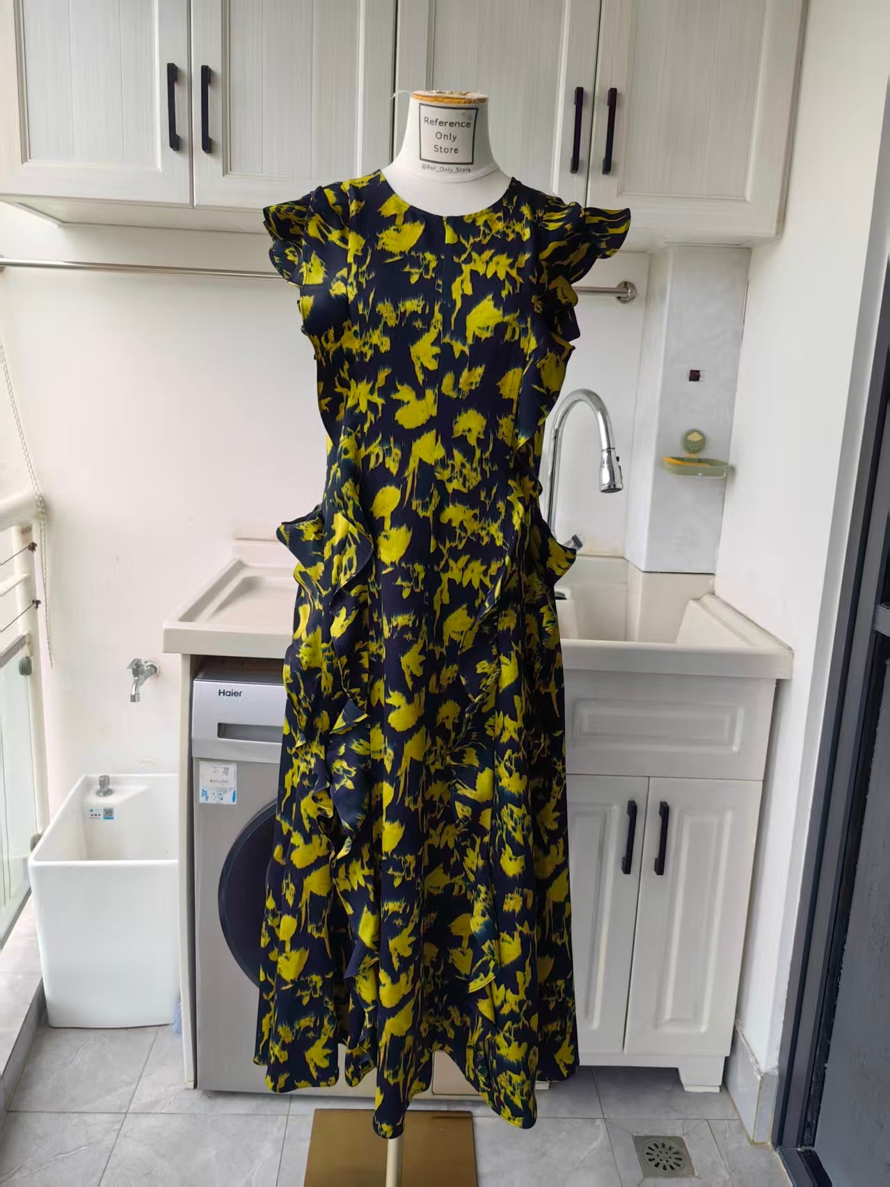 UJ Flo Sleeveless viscose midi dress