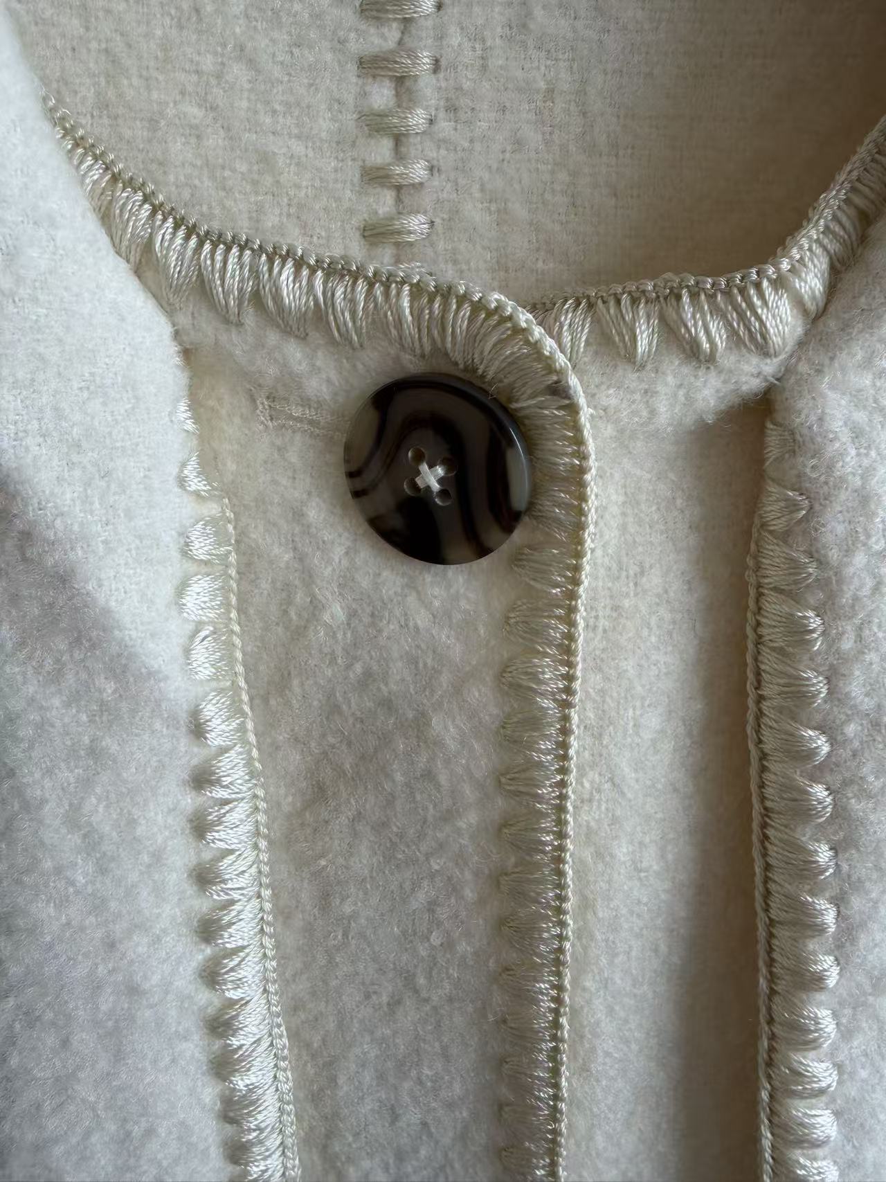 Tot Embroidered Wool Blend Scarf Coat in ivory