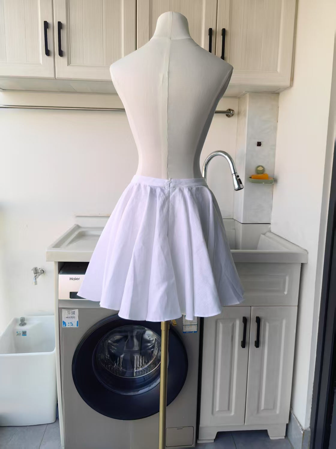 Ref Mini white linen circle skirt