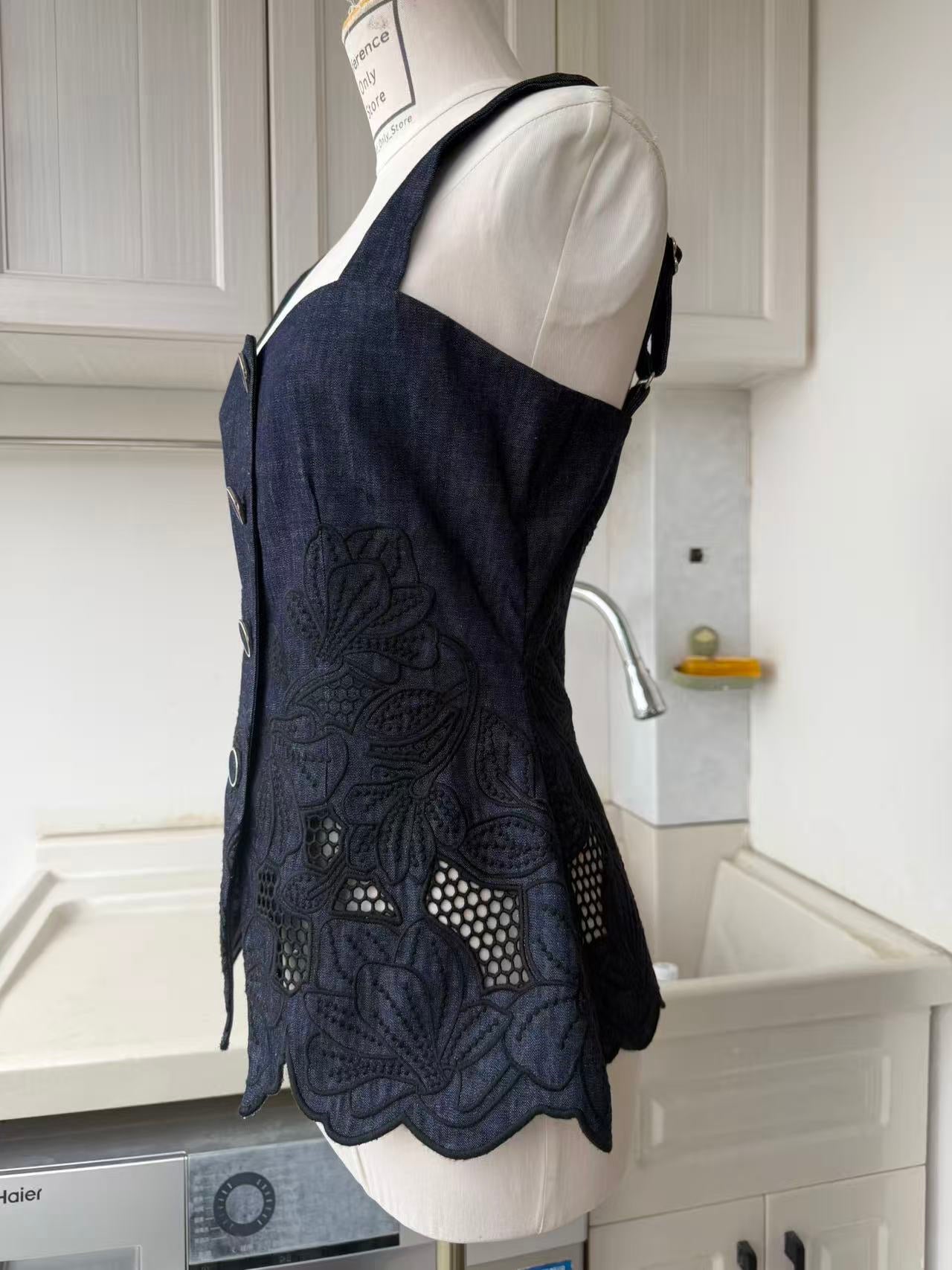 VB Indigo eyelet cotton top, pants and jacket