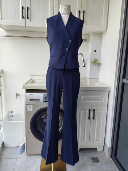 TF Clever Crepe Romney waist coat in navy