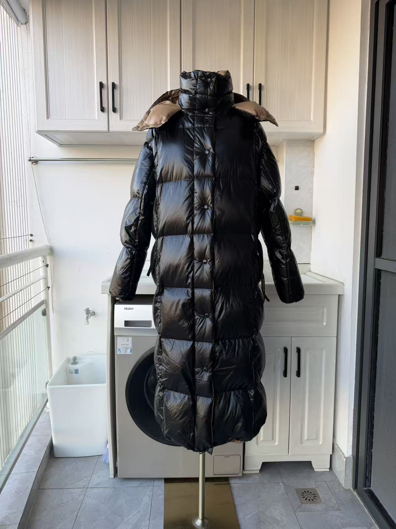 MC Parnaiba hooded long down jacket