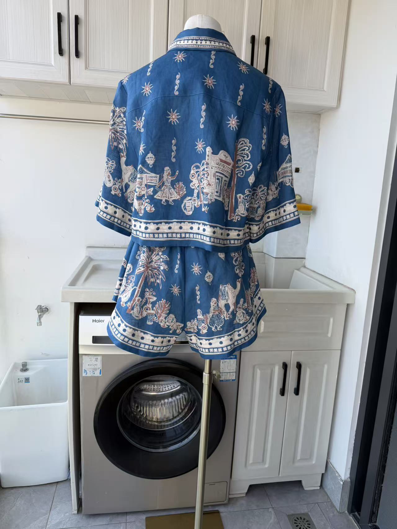 AM Marrakech linen cropped shirt & shorts