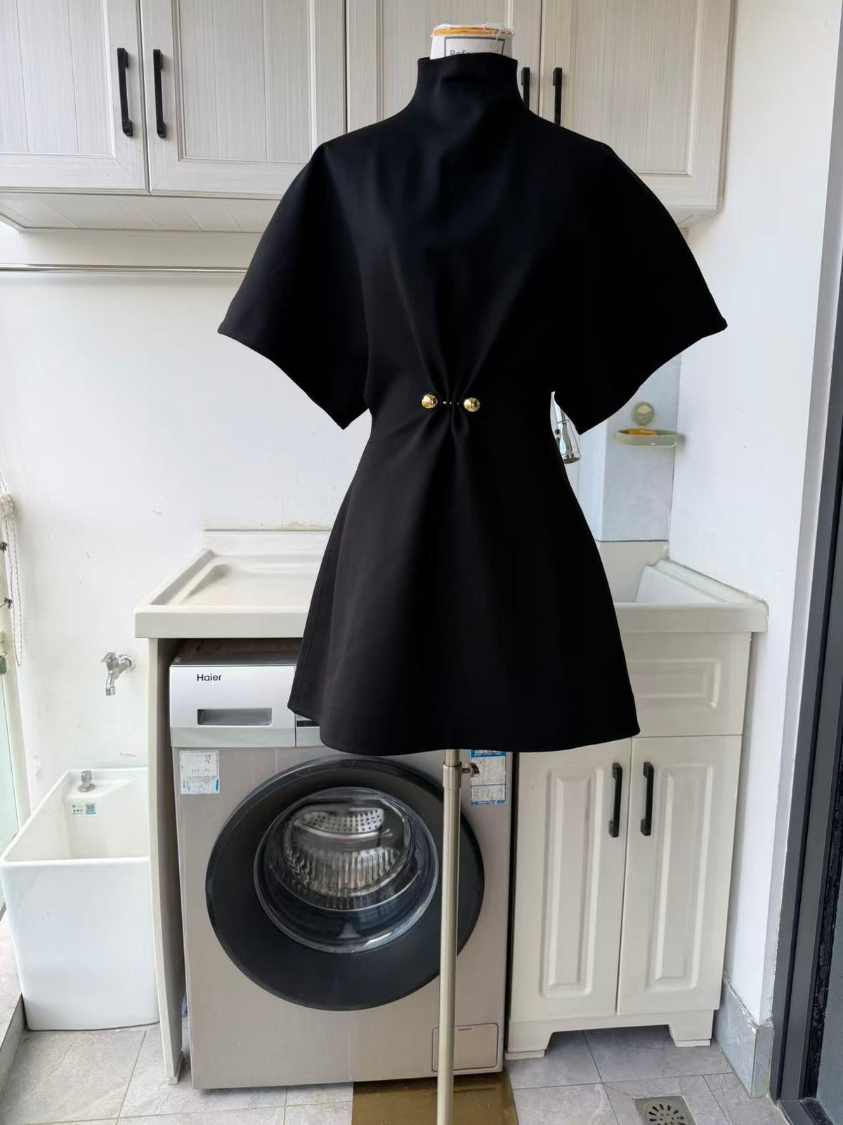 Wide sleeves rayon blend mini dress with metal brooch gathered waist