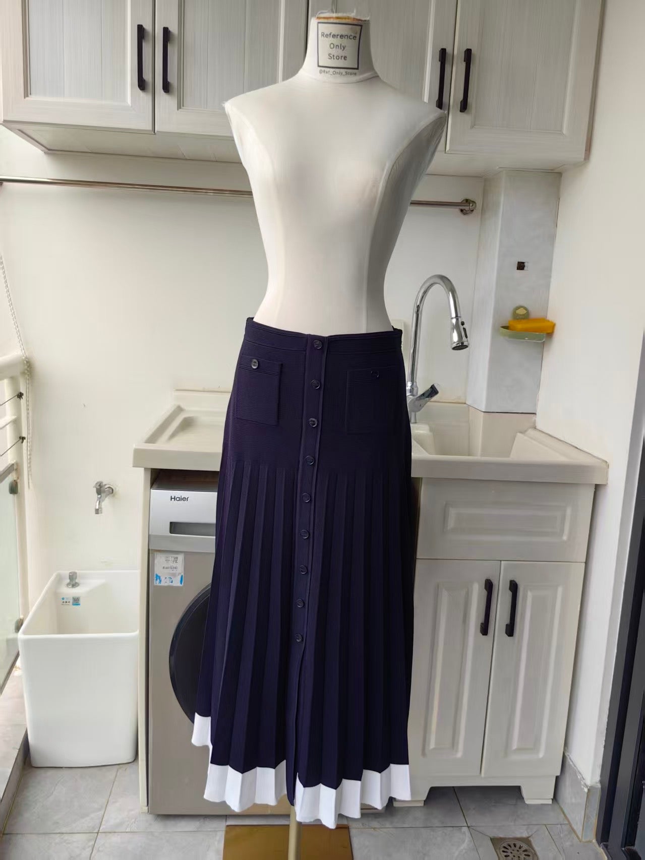 SD Two tone viscose blend cropped top and midi skirt