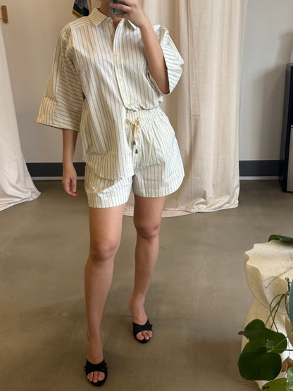AA cotton stripe breaze shirt and trail shorts