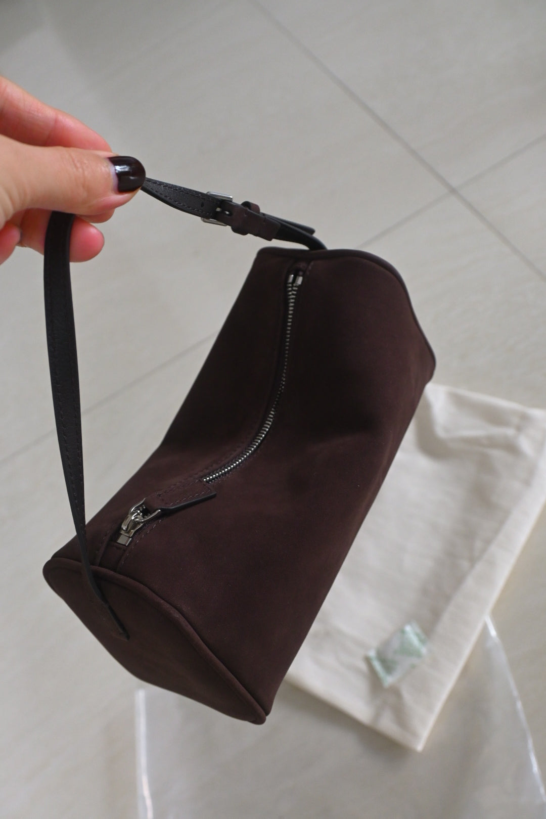 TR 90's Suede Shoulder Bag in brown nuback