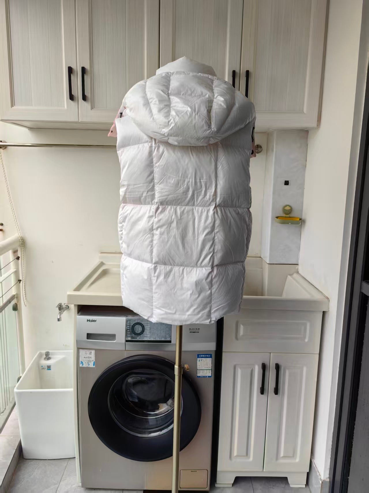 MC Luzule Hooded down vest