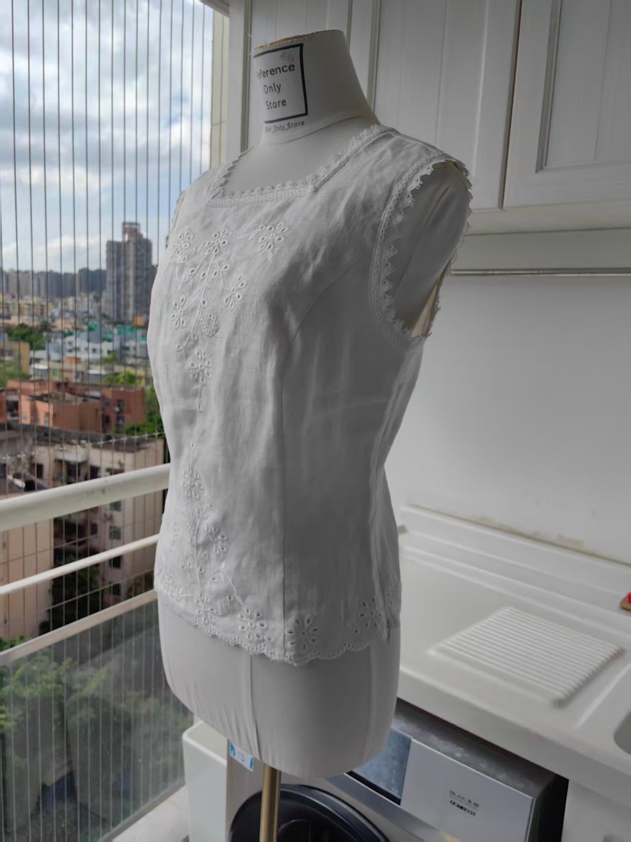 Ref Linen Lorie Guipure Lace top
