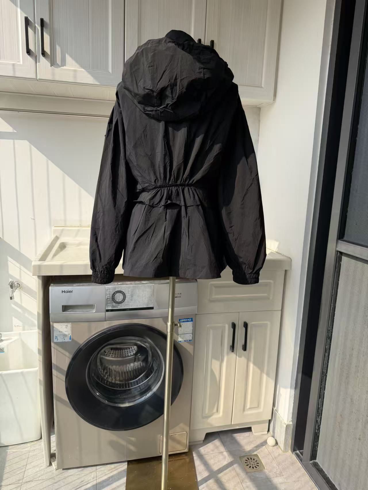 MC Vabre pintucked shell jacket