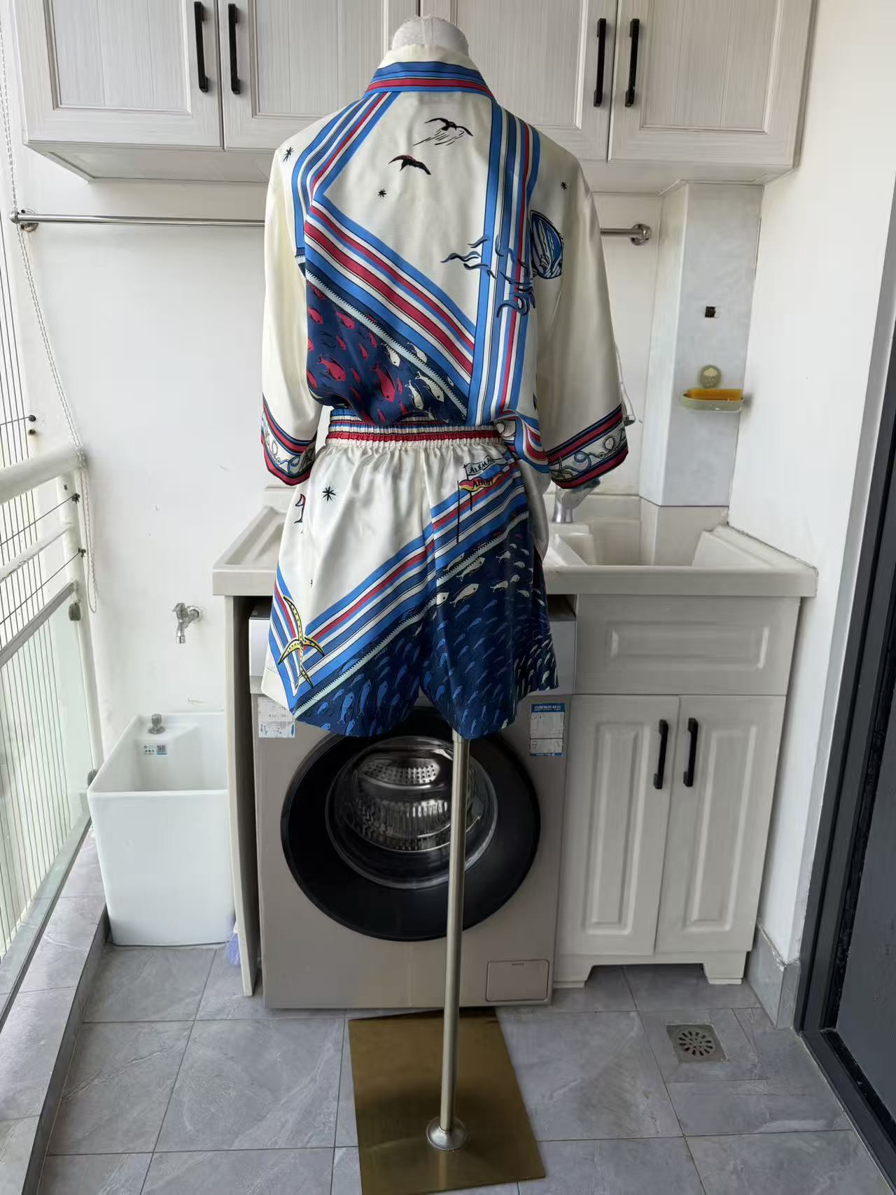 AM Ocean voyage silk shirt and shorts