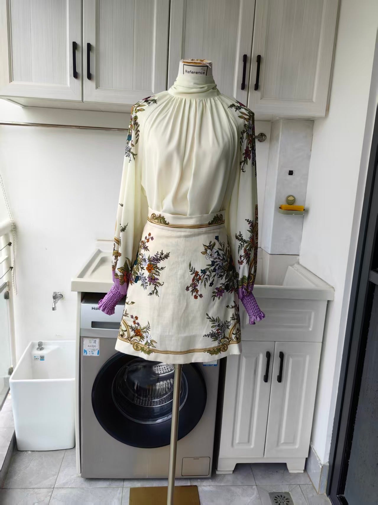 AM floral print viscose silk blouse and mini linen skirt