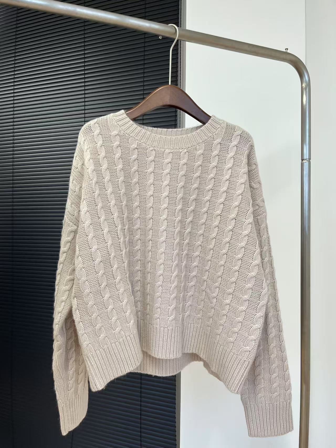 MM Cashmere Cable knit sweater in sand beige