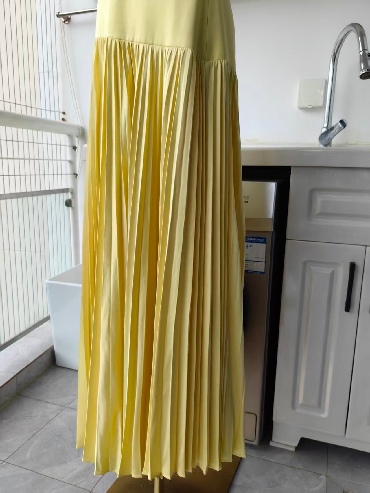 ALX Saab viscose maxi dress in yellow