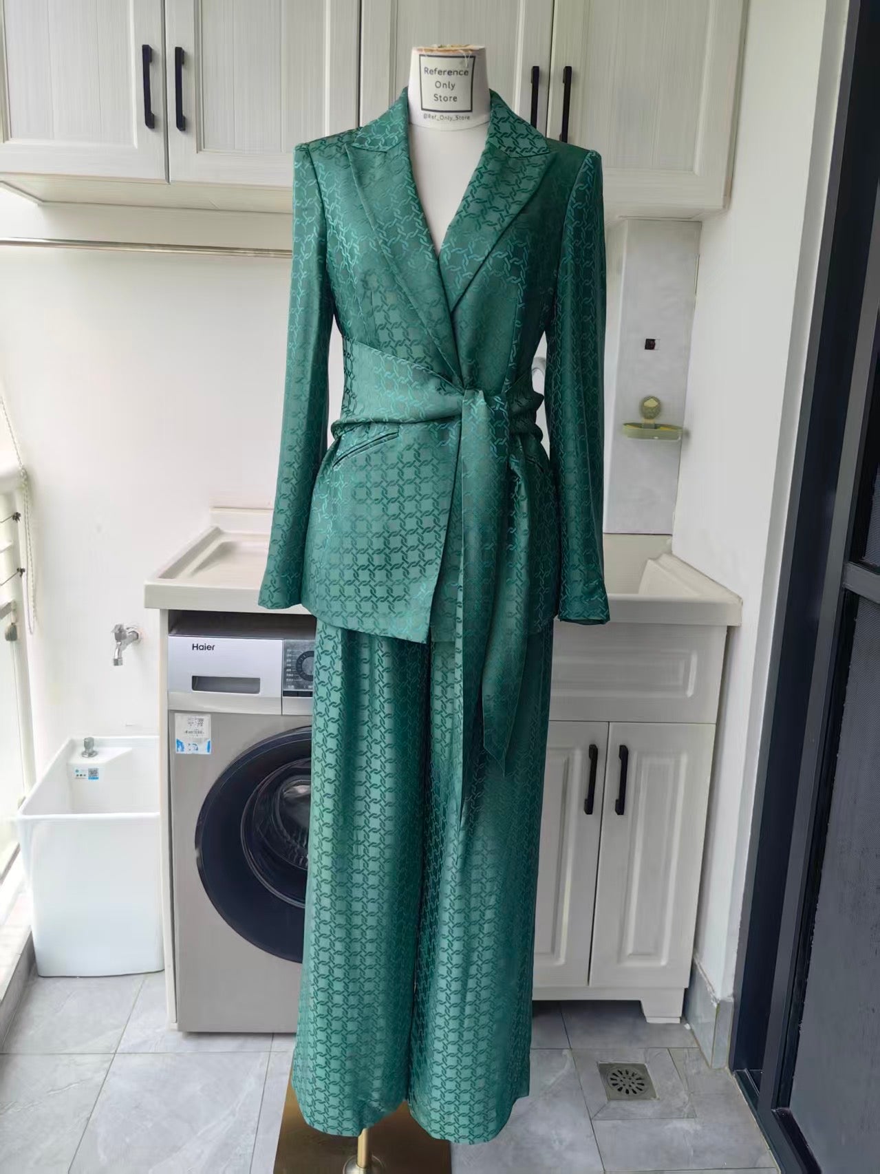 VB Issel Colter Green Geometric Viscose silk blend jacket and pants