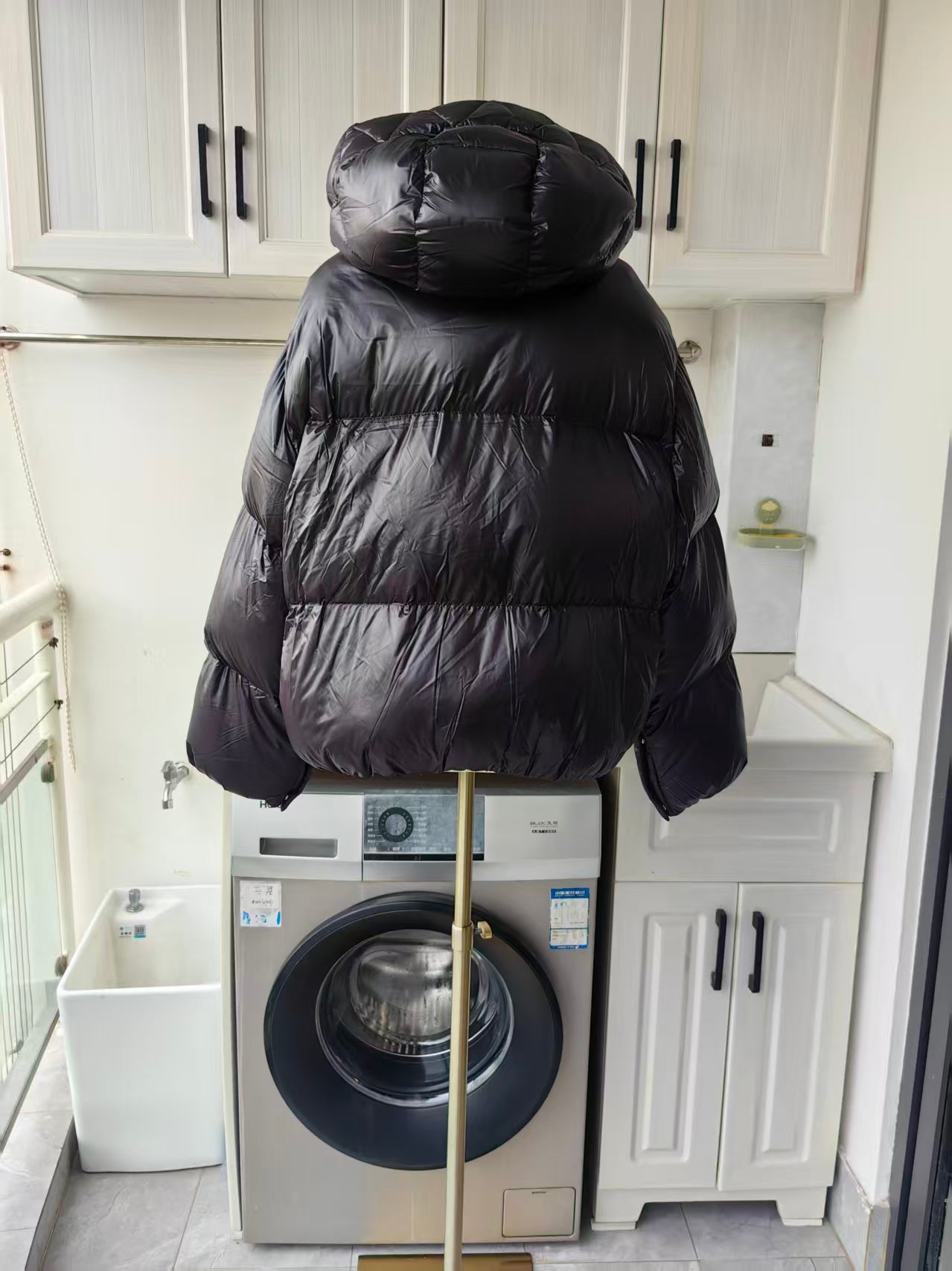 MC Borey short down jacket in black