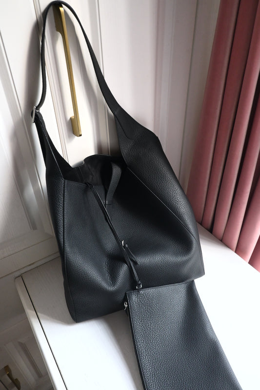 TR Blake leather tote bag in Black