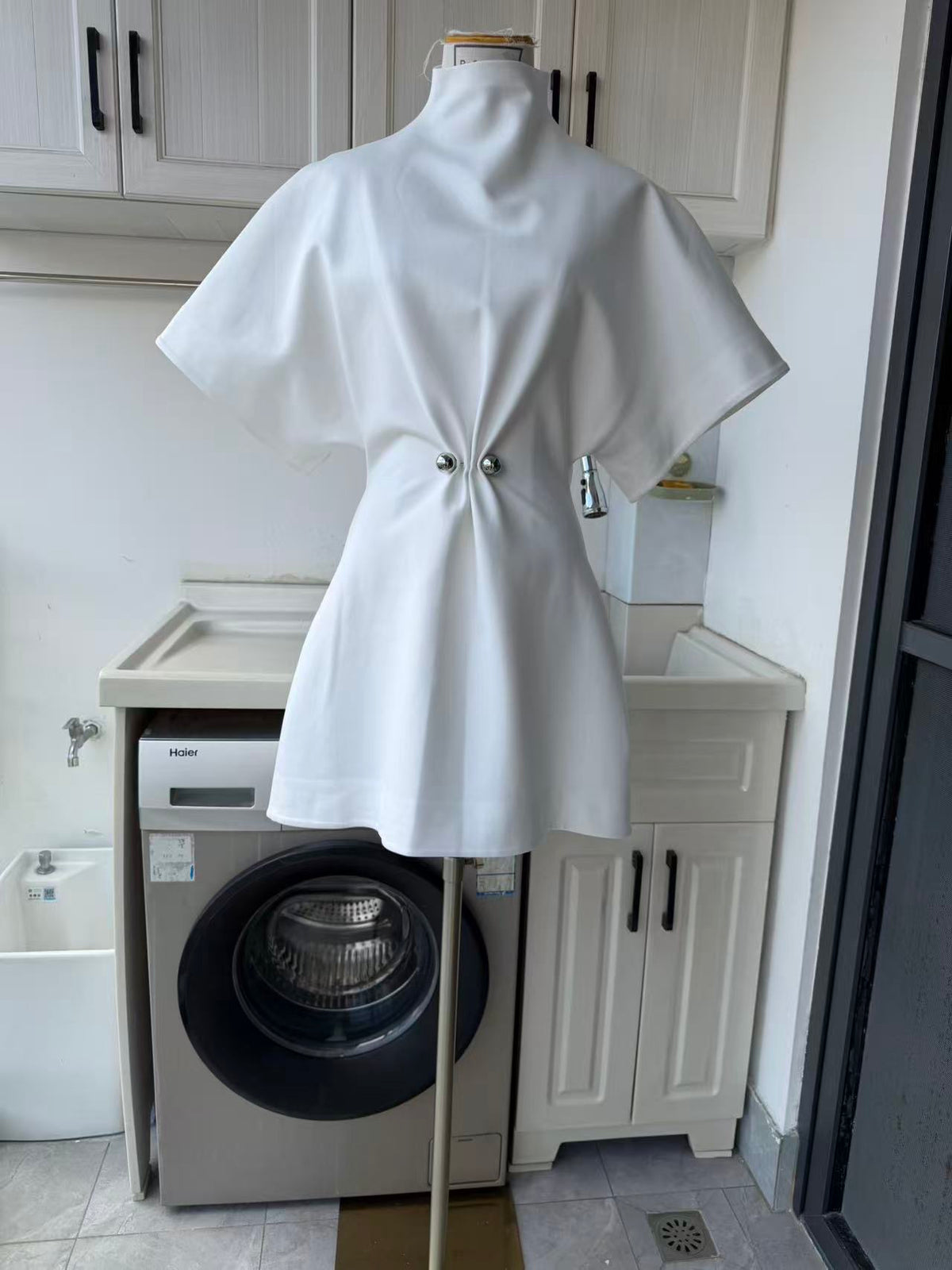 Wide sleeves rayon blend mini dress with metal brooch gathered waist