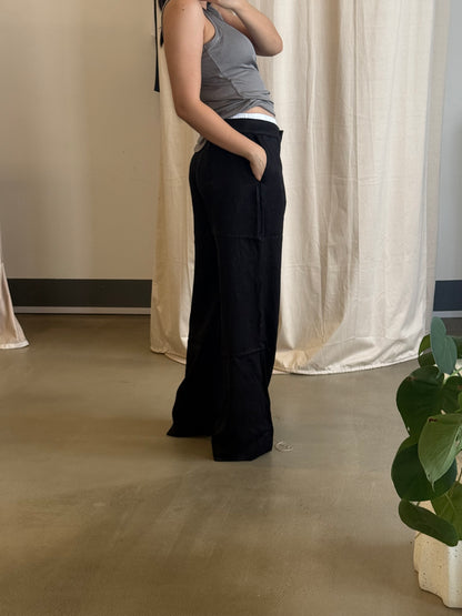 Ref Tai Wide Leg Pants in Black