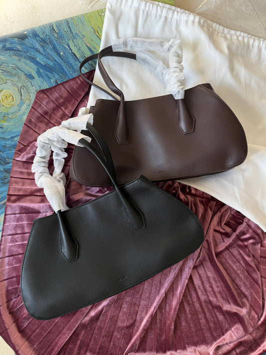 TR Alger Medium leather shouder bag