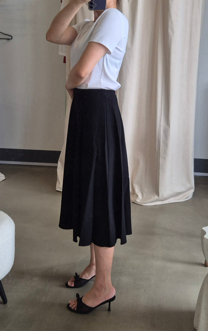 TH Tailor Crepe Full Round midi skirt in 2 colors